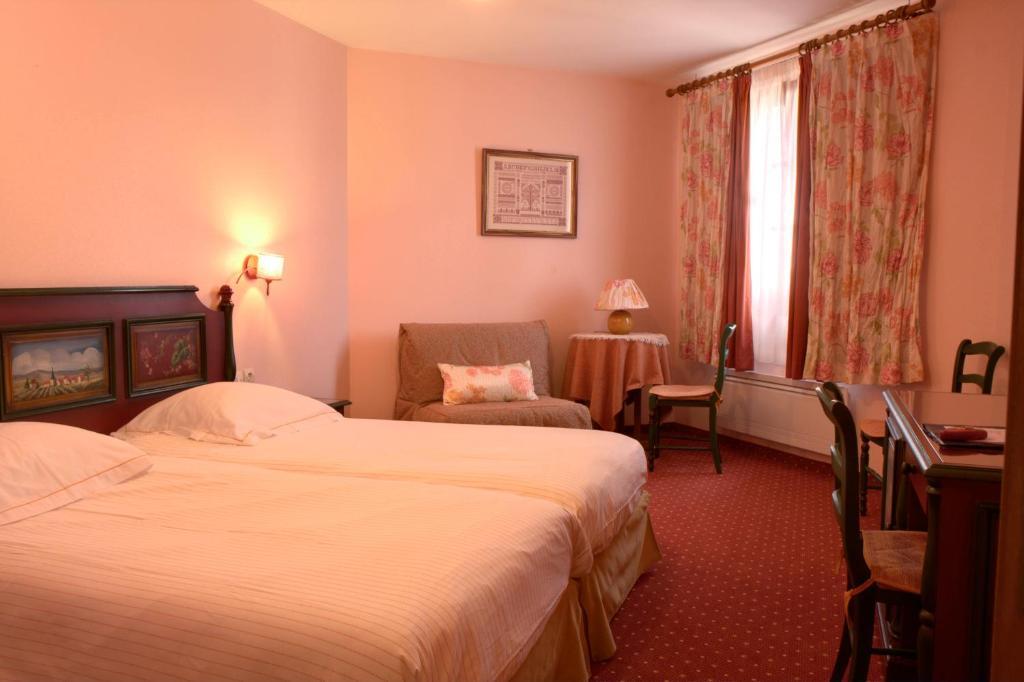 Hotel Winzenberg Blienschwiller Room photo